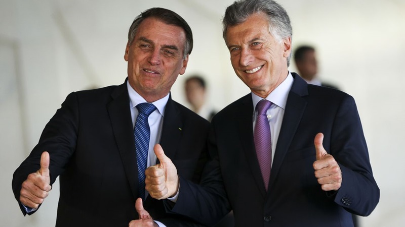 Bolsonaro diz a Macri que confia na modernização do Mercosul