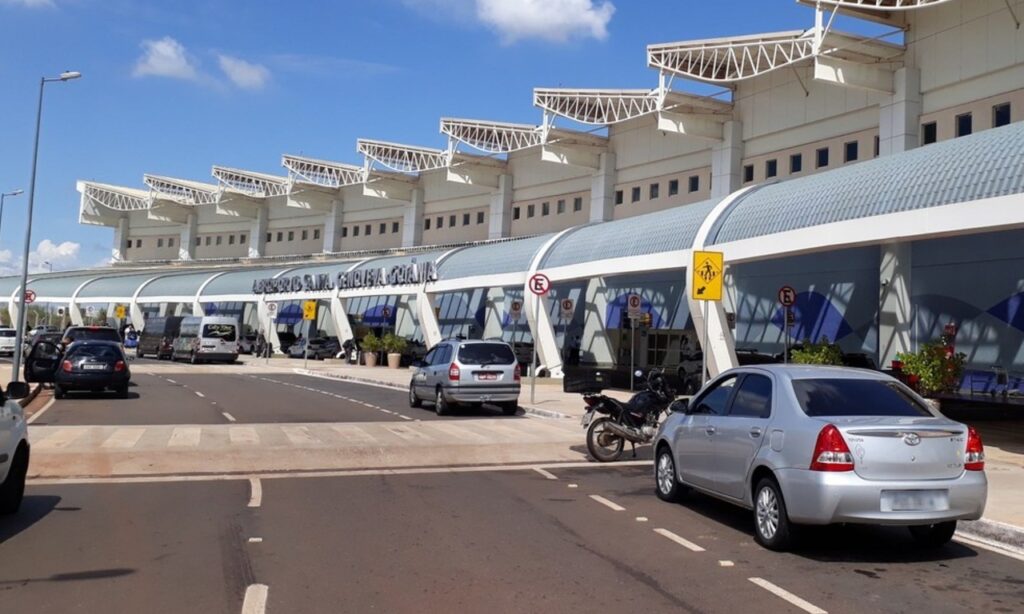 Aeroporto de Goiânia foi leiloado para grupo CCR por R$ 754 milhões