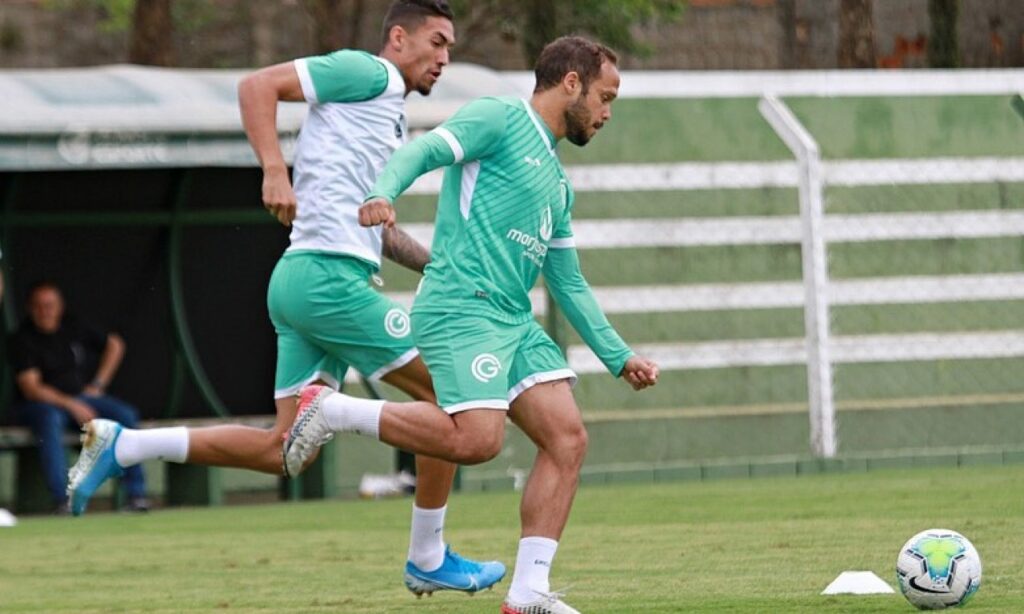 Douglas Baggio desfalca Goiás diante do Fortaleza; confira a lista