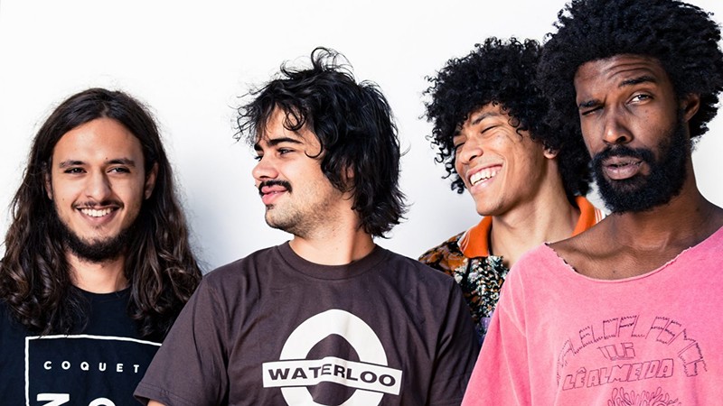 Boogarins realiza último show do ano em Goiânia