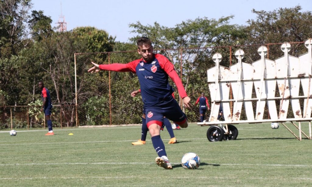 Vila Nova anuncia retorno de Gustavo Mosquito para o Corinthians