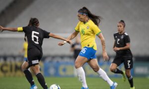 Brasil não dá chances ao México e marca seis vezes na Arena Corinthians