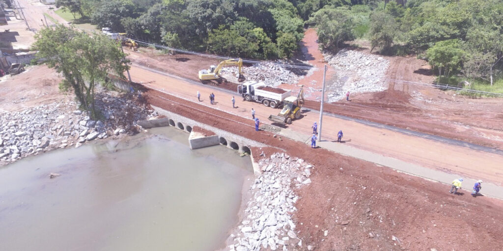 Prefeitura de Goiânia está finalizando as obras do bueiro do Córrego Taquaral