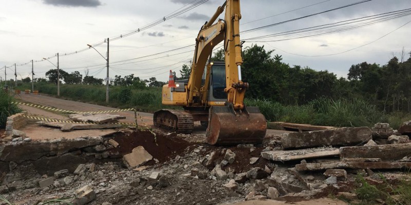 Obra pluvial no Setor Goiânia Viva altera trânsito na Capital