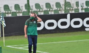 Enderson Moreira é demitido do comando técnico do Goiás