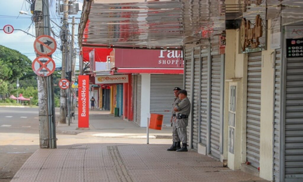 Vereadores apresentam projeto para reabertura do comércio