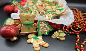 Aprenda a frazer biscoitos natalinos