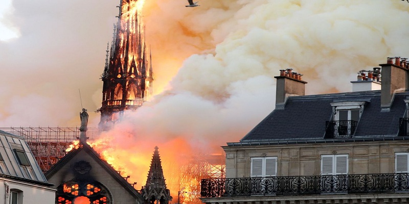 Não há informações sobre feridos em Notre-Dame