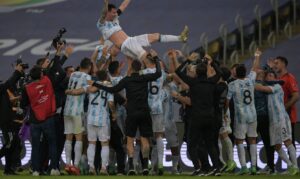 Argentina vence Brasil na Copa América e quebra jejum de títulos