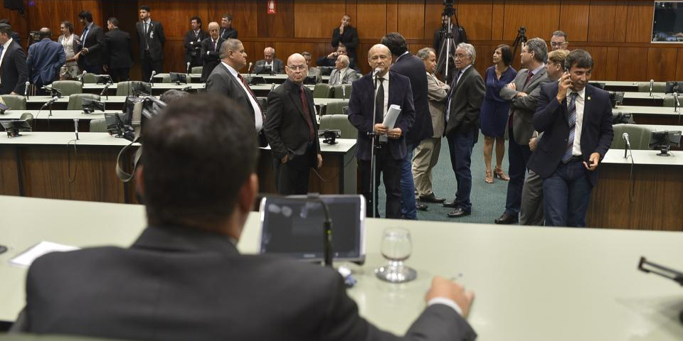 Deputados estaduais voltam ao Plenário para apreciar projetos do governo