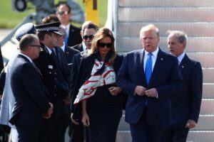 Reuniões e protestos marcam 2º dia de visita de Trump ao Reino Unido