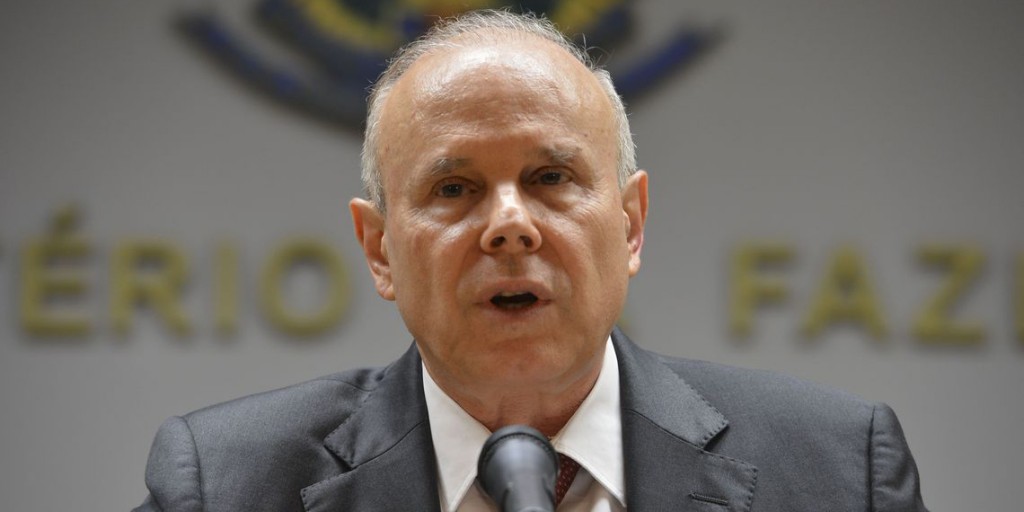 Mantega vira réu na Justiça Federal por fraudes de R$ 8 bi no BNDES