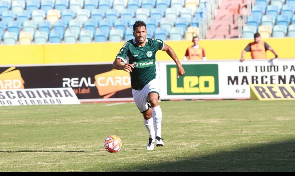 Goiás conta com retorno de lateral