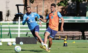 Marcinho lamenta paralisação em melhor momento no clube: “Infelizmente aconteceu”