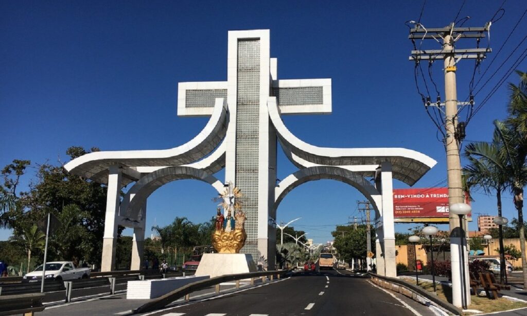 Prefeitura de Trindade é condenada por exonerar servidora pública indevidamente