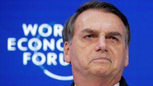 Bolsonaro diz que vai trabalhar para o Brasil ser exemplo para o mundo