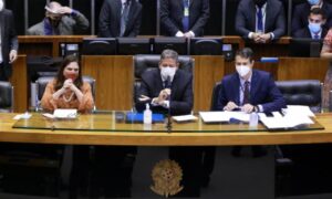 Câmara dos Deputados inicia sessão para definir Mesa Diretora