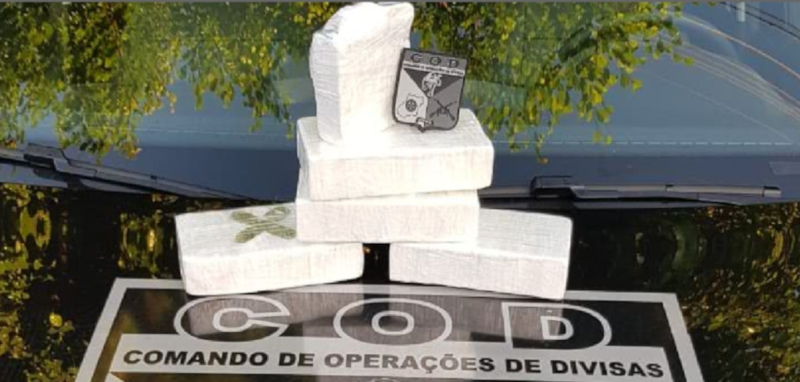 Polícia apreende cocaína avaliada em R$ 225 mil em Corumbaíba