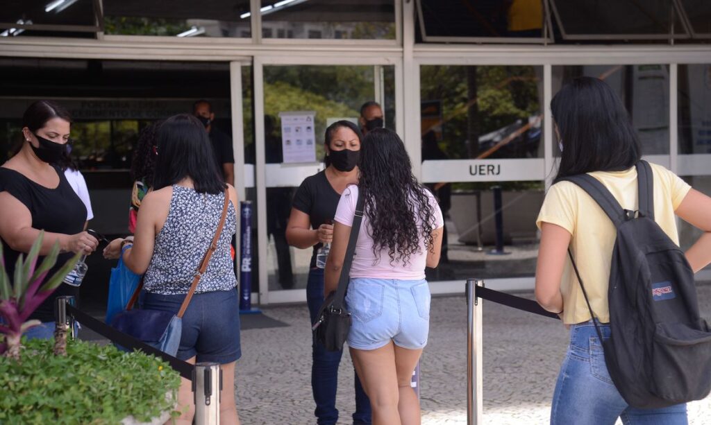 Prazo de adesão de universidades públicas ao Sisu terminam hoje