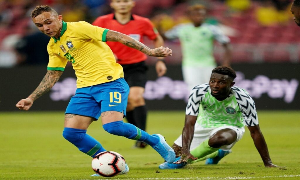 Brasil empata com Nigéria e chega a 4 jogos sem vencer