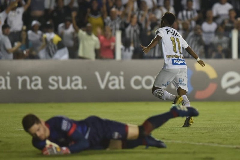 Santos vence Atlético Goianiense e avança na Copa do Brasil