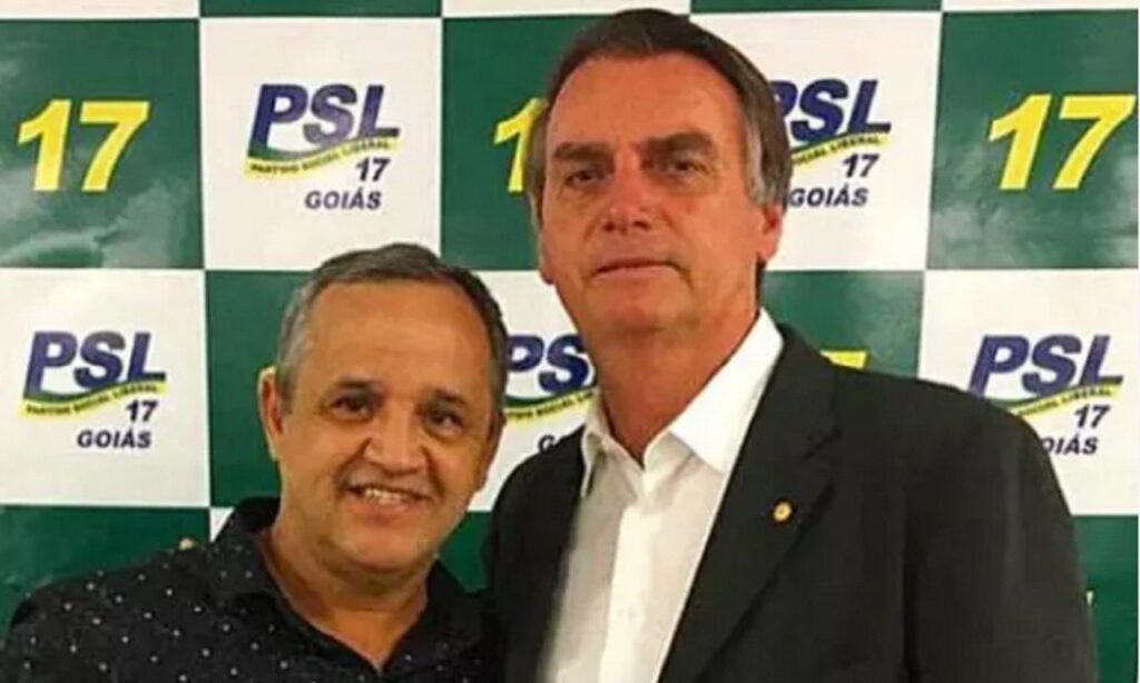 Presidente do PSL de Goiânia renuncia ao cargo e Bolsonaro diz continuar na sigla