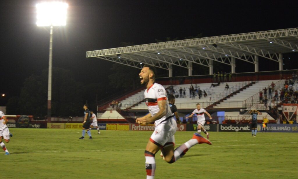 Dragão volta a vencer depois de uma série de empates e derrota Londrina