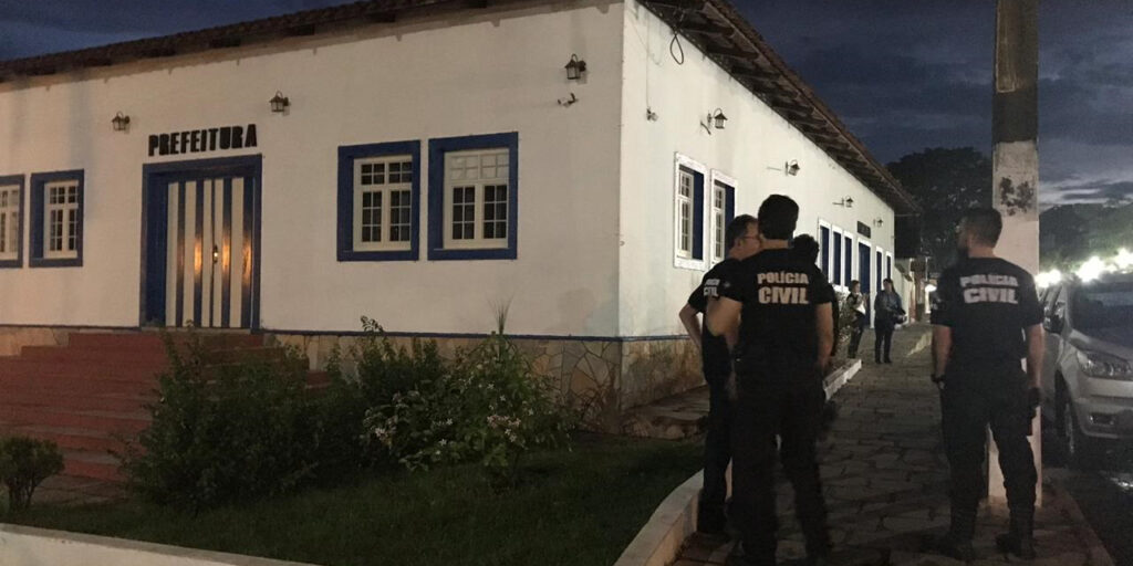 Fraude milionária leva para cadeia secretários da Prefeitura de Pirenópolis