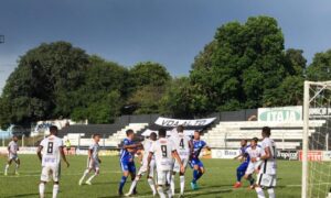 Goianésia derrota Jaraguá por 3 a 1 e enfrenta o Atlético Goianiense na grande final do Goianão 2020