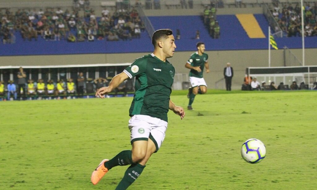 Goiás tenta quebrar longo tabu contra o Corinthians no Serra Dourada