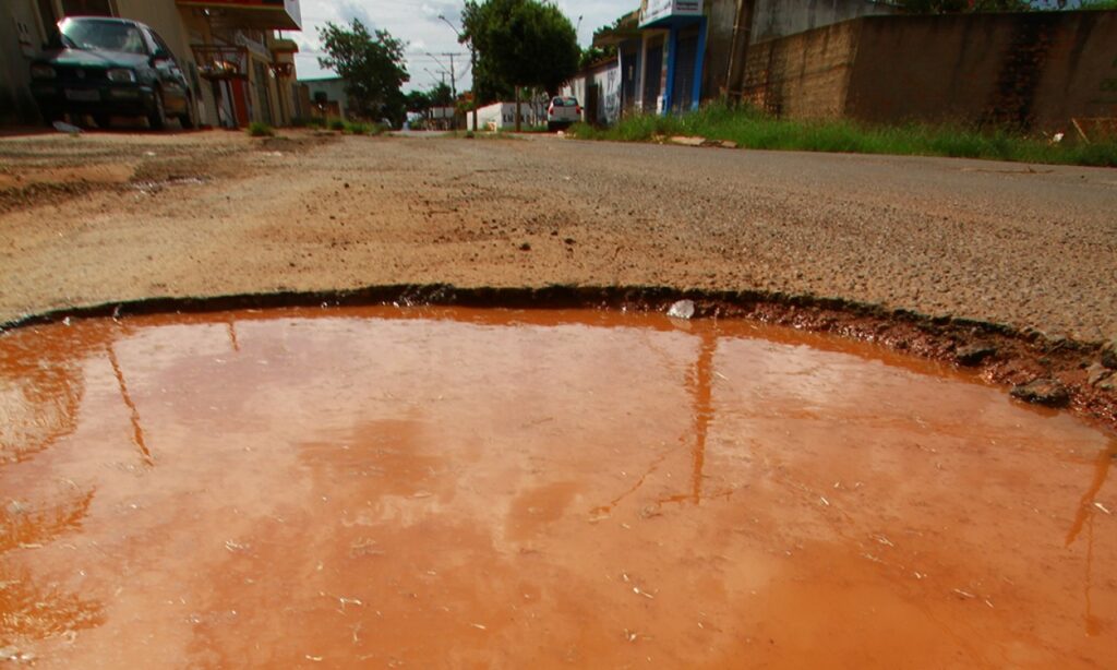 Prefeitura de Goiânia assina contrato com a Caixa para asfaltar bairros