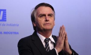 Investigação de suposta compra de apoio por Bolsonaro é enviada ao MPF-DF