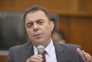 Deputados estaduais divergem sobre decreto de armas editado por Jair Bolsonaro