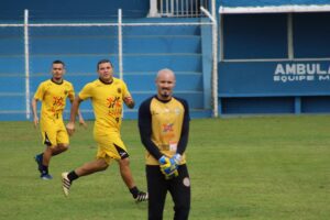 Aparecidense encara o Bragantino do Pará