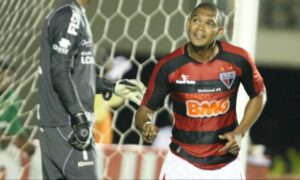 Ex-jogador do Atlético (GO)