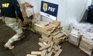 PRF apreende duas toneladas de maconha em 48 horas