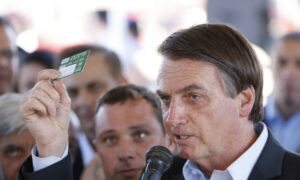 Bolsonaro busca parceria internacional para gestão da Amazônia