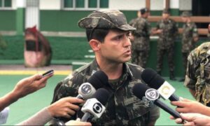 Militares brasileiros embarcam para missão de paz no Congo