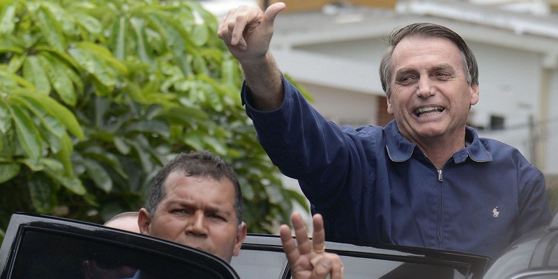 Bolsonaro defende aprovação da idade mínima para aposentadoria