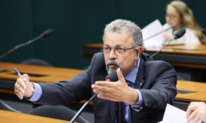 Deputados goianos criticam reforma da Previdência