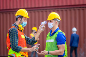 Canteiros de obras intensificam medidas de prevenção contra Covid-19 mesmo com vacinação