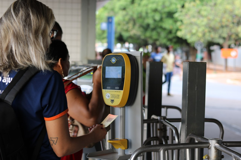 Vereador propõe gratuidade no transporte coletivo para quem for tomar vacina