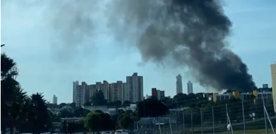 Incêndio no patio da Enel é visto por diversos bairros de Goiânia