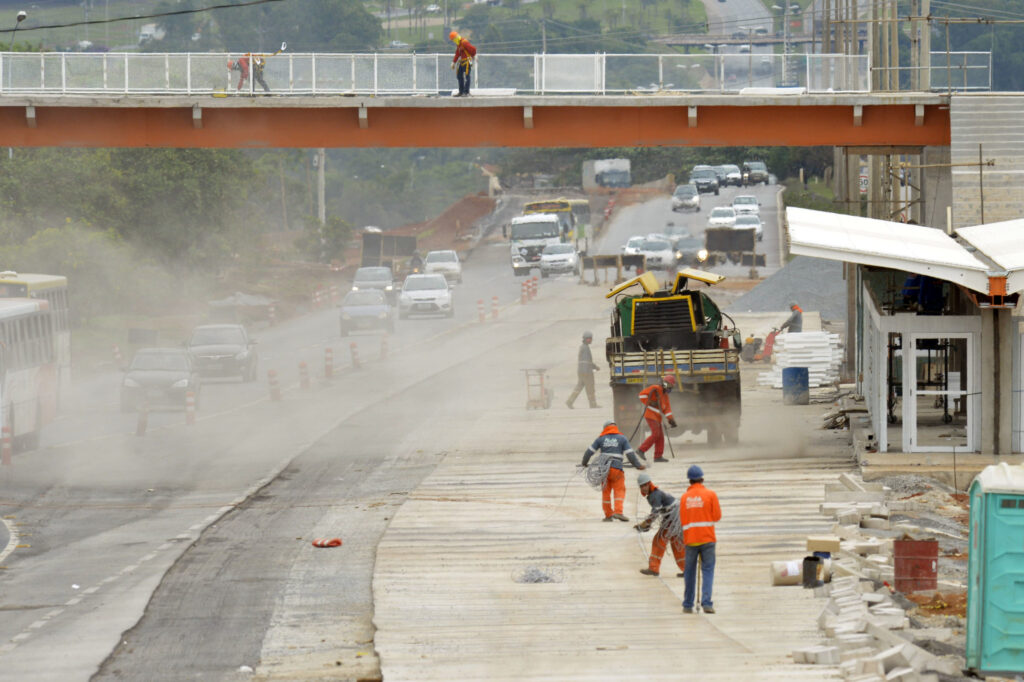 Investimento em infraestrutura impulsiona retomada econômica