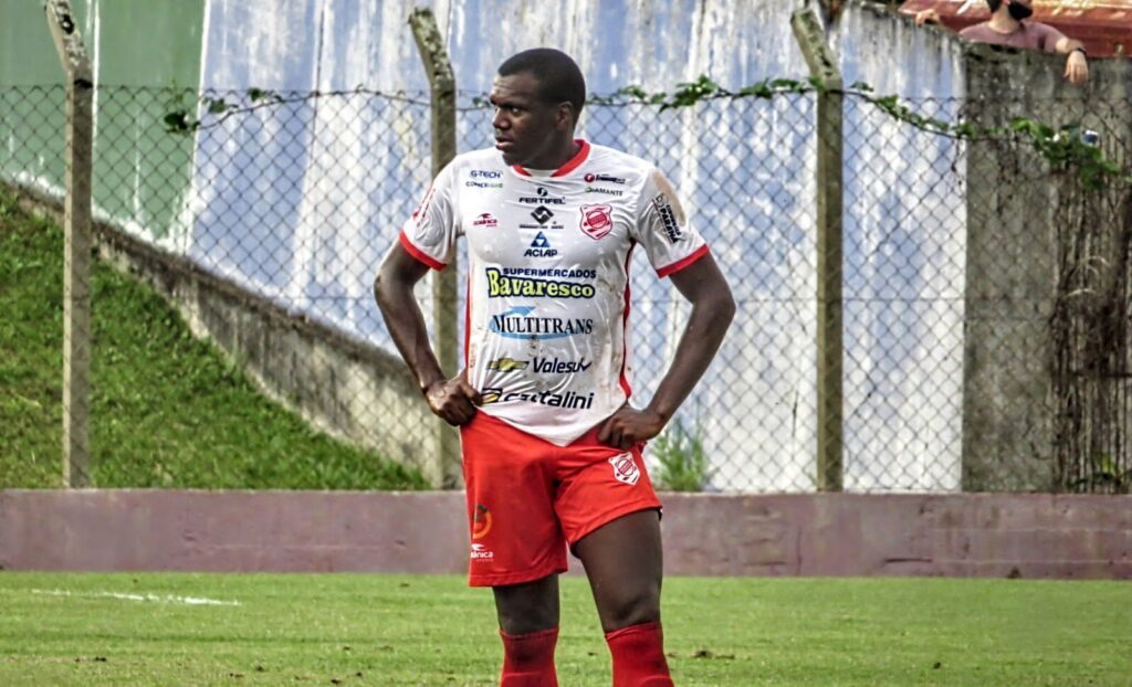 Rio Branco acerta retorno de zagueiro Jacy Maranhão para a disputa do Paranaense