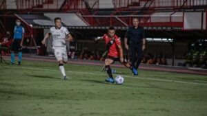 João Paulo celebra números no Atlético Goianiense e projeta reencontro com ex-clube