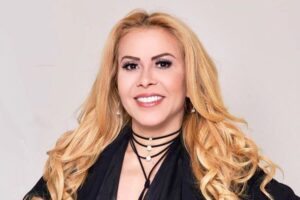 Joelma é acusada de dar calote ao comprar mansão em Goiânia