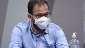 PF negocia inclusão de servidor que denunciou Covaxin no programa de proteção a testemunhas