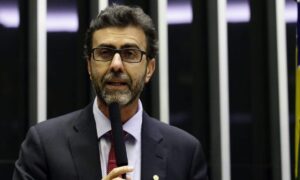 Marcelo Freixo deixa o PSOL após 16 anos