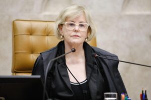 Ministra Rosa Weber encaminha notícia-crime contra Bolsonaro e Queiroga à PGR